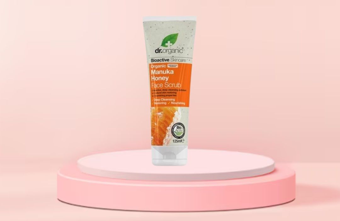 Exfoliante Facial Dr Organic Miel de Manuka, ideal para limpiar y nutrir profundamente, eliminar células muertas y revitalizar tu piel de manera natural.